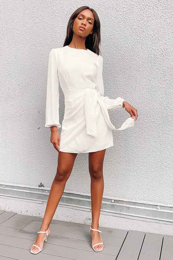 white long sleeve dress